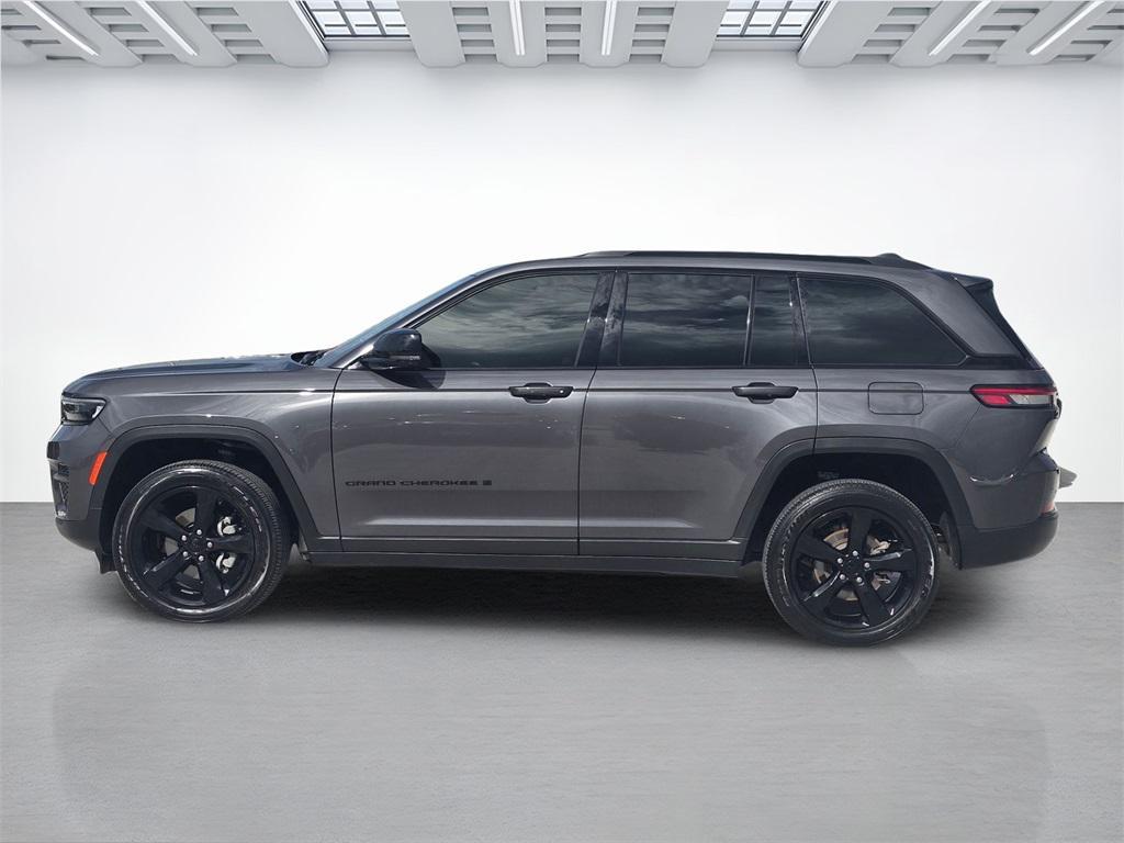 used 2024 Jeep Grand Cherokee car, priced at $33,991