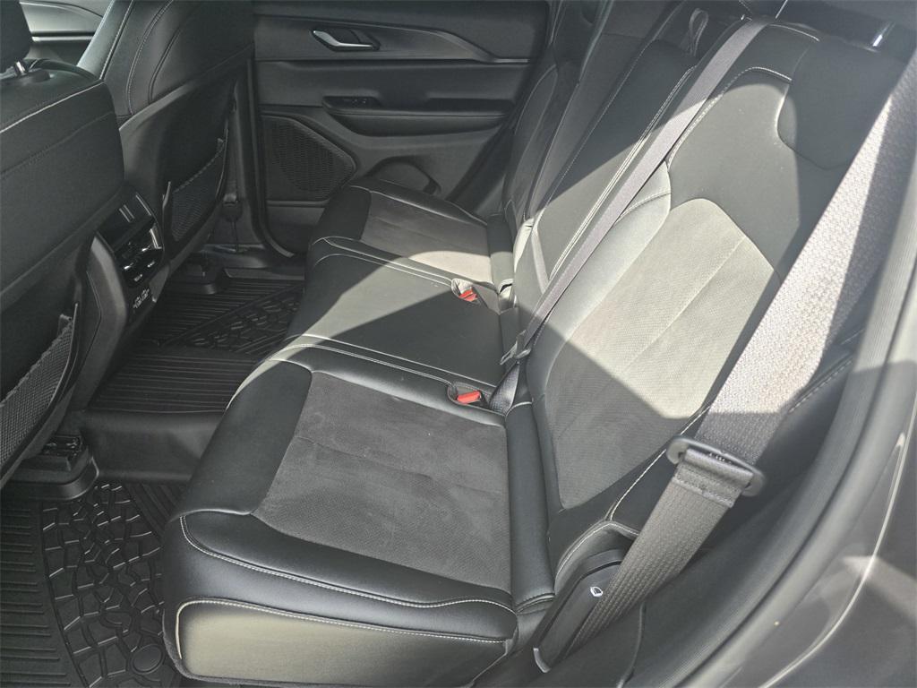 used 2024 Jeep Grand Cherokee car, priced at $33,991