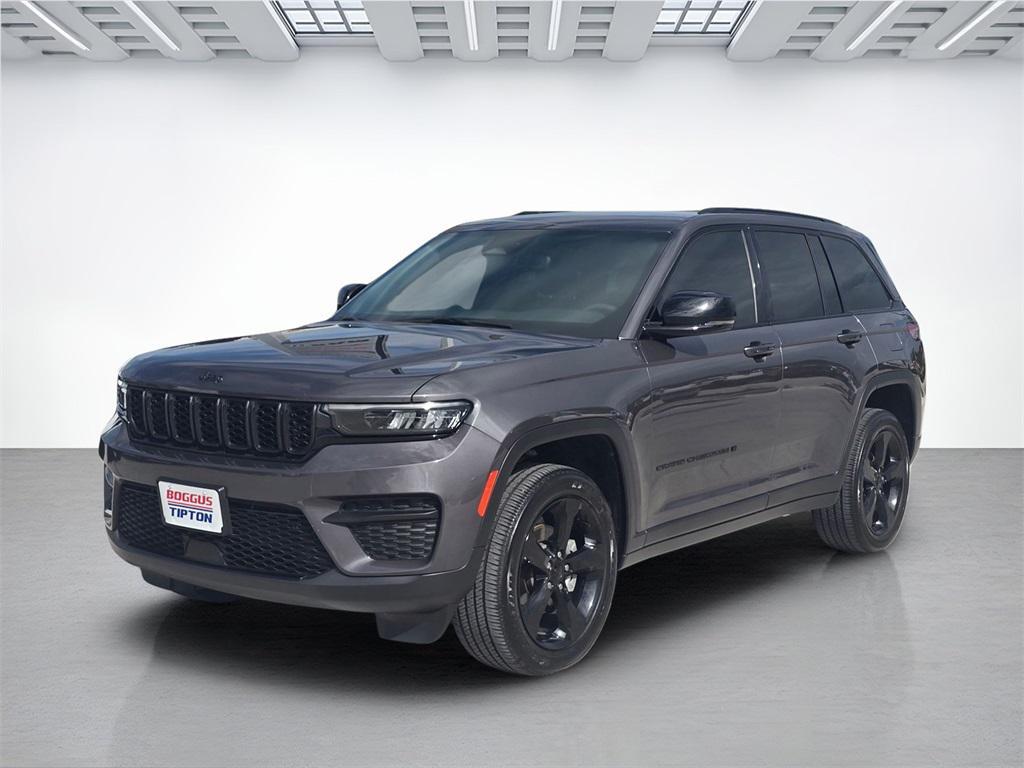 used 2024 Jeep Grand Cherokee car, priced at $33,991