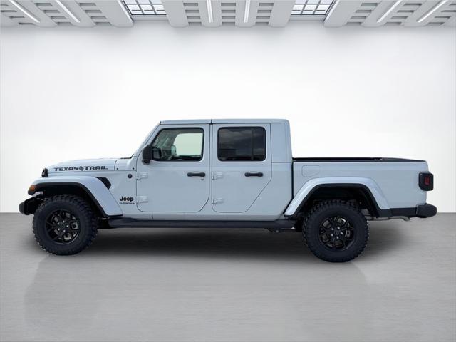 new 2025 Jeep Gladiator car, priced at $41,067