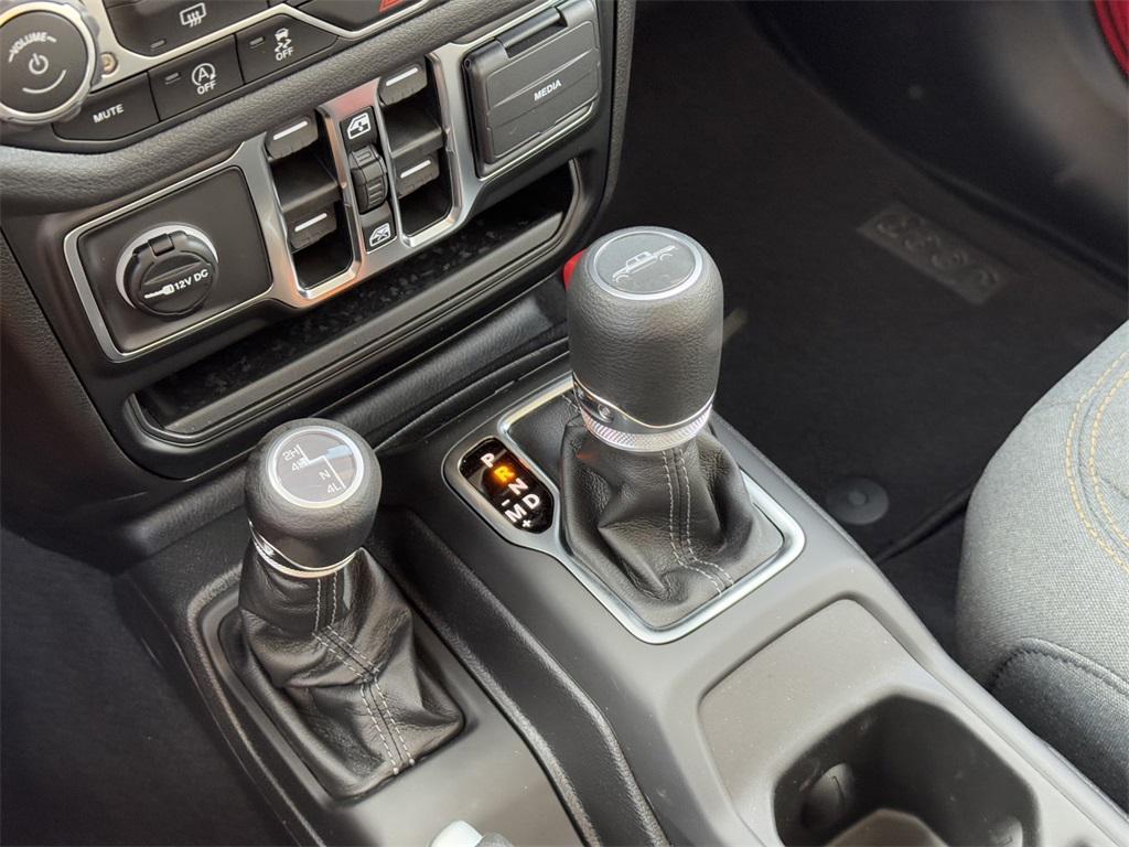 new 2025 Jeep Gladiator car, priced at $35,730