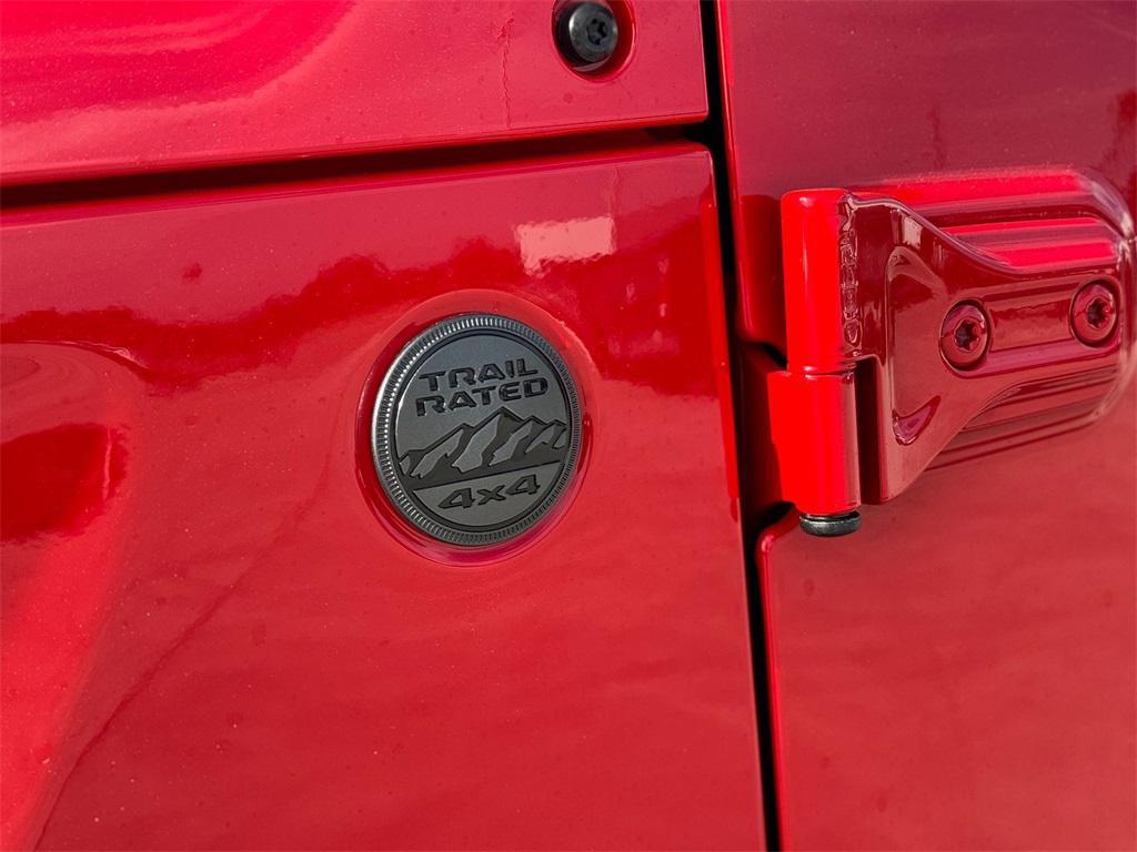new 2025 Jeep Gladiator car, priced at $35,730