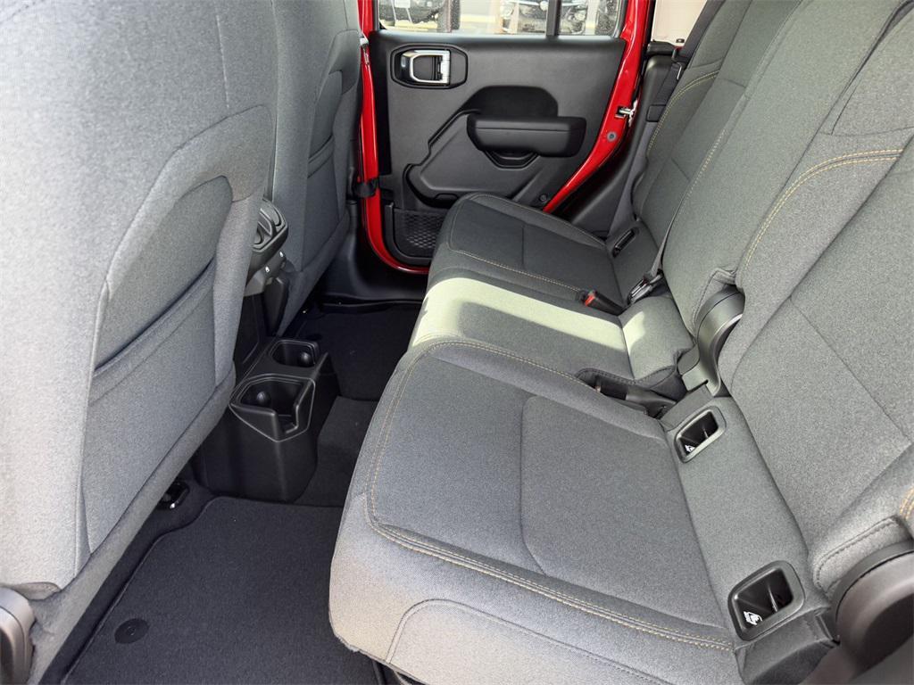 new 2025 Jeep Gladiator car, priced at $35,730