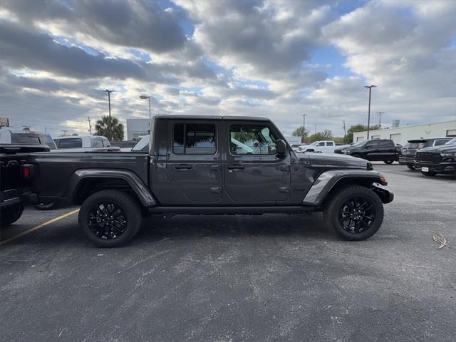 new 2025 Jeep Gladiator car, priced at $43,180