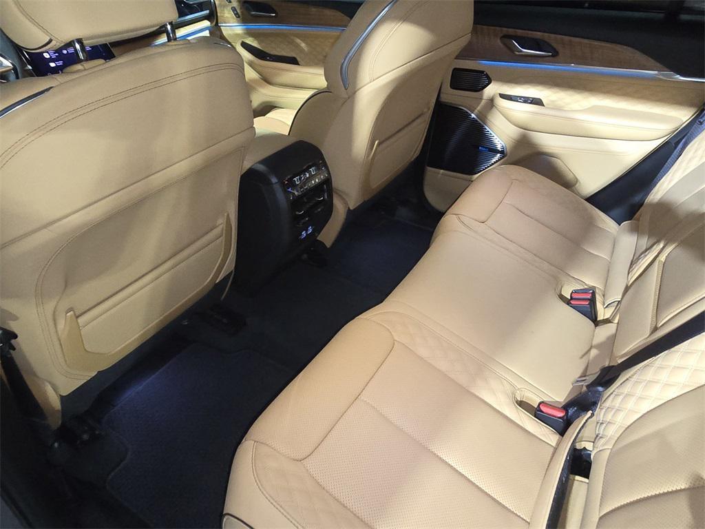 used 2025 Jeep Grand Cherokee car, priced at $54,995