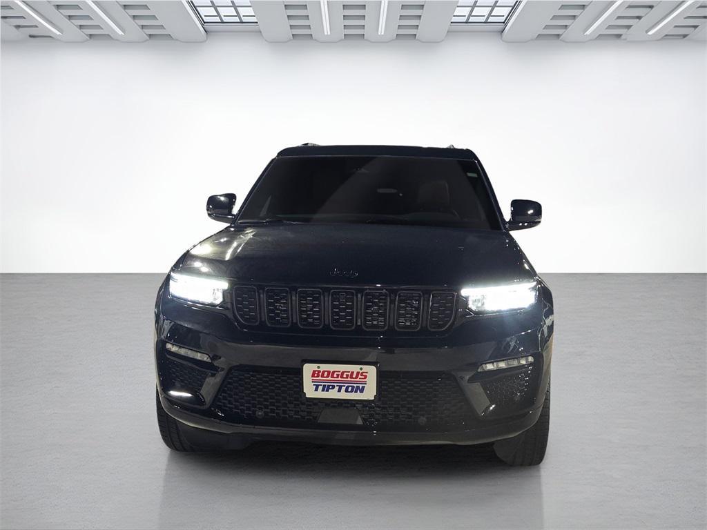 used 2025 Jeep Grand Cherokee car, priced at $54,995