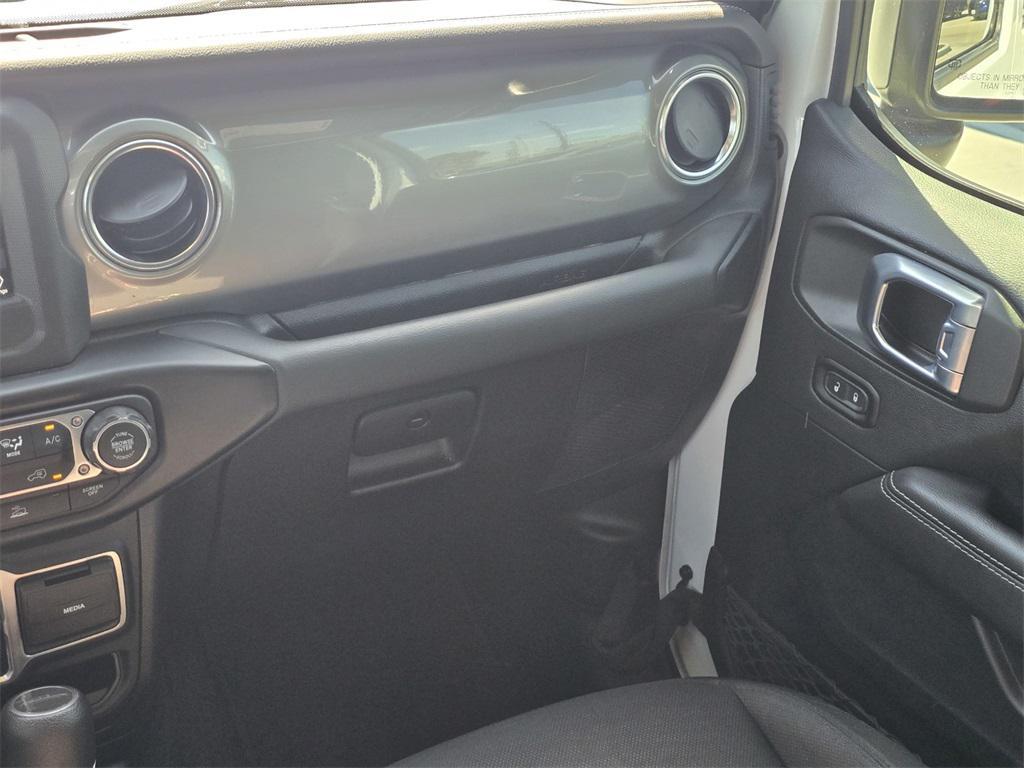 used 2021 Jeep Gladiator car, priced at $26,995