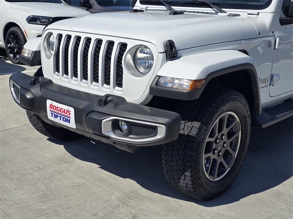 used 2021 Jeep Gladiator car, priced at $26,995