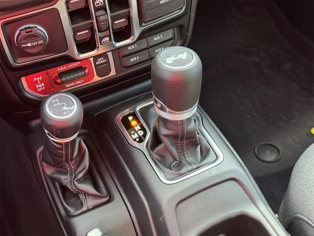 new 2025 Jeep Wrangler car, priced at $45,438