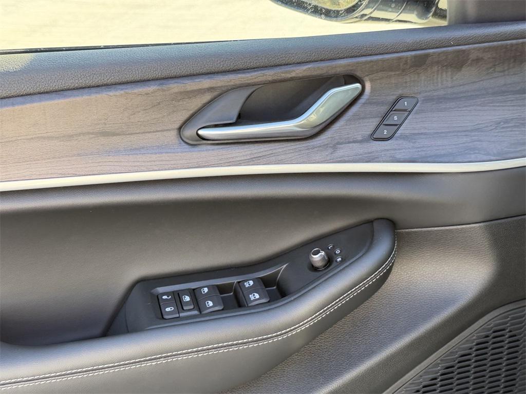 new 2025 Jeep Grand Cherokee car, priced at $43,390