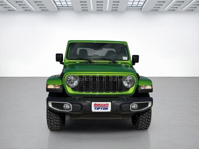 new 2025 Jeep Gladiator car, priced at $42,269