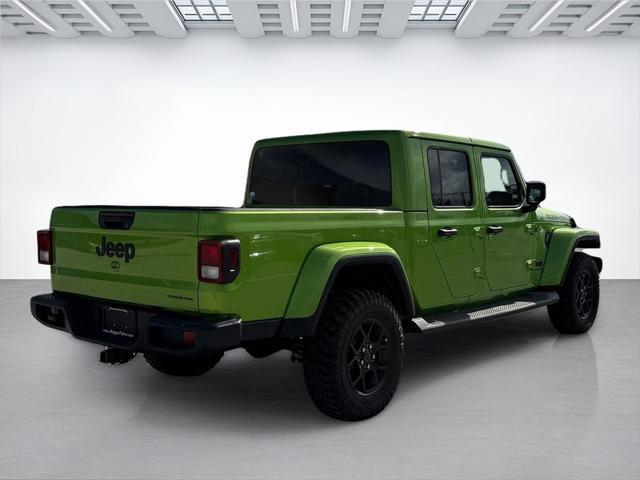 new 2025 Jeep Gladiator car, priced at $42,269