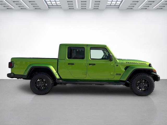 new 2025 Jeep Gladiator car, priced at $42,269