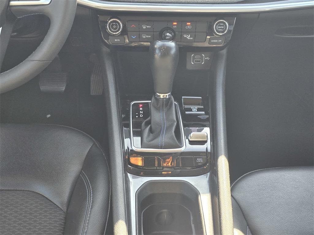 used 2022 Jeep Compass car, priced at $18,237