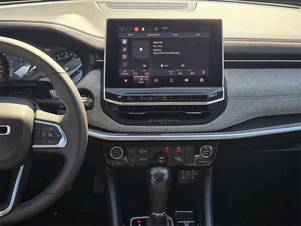 used 2022 Jeep Compass car, priced at $18,237