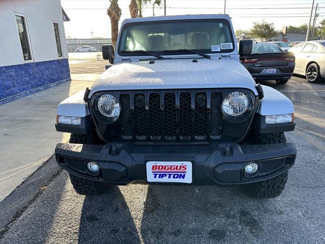 new 2023 Jeep Gladiator car, priced at $50,921