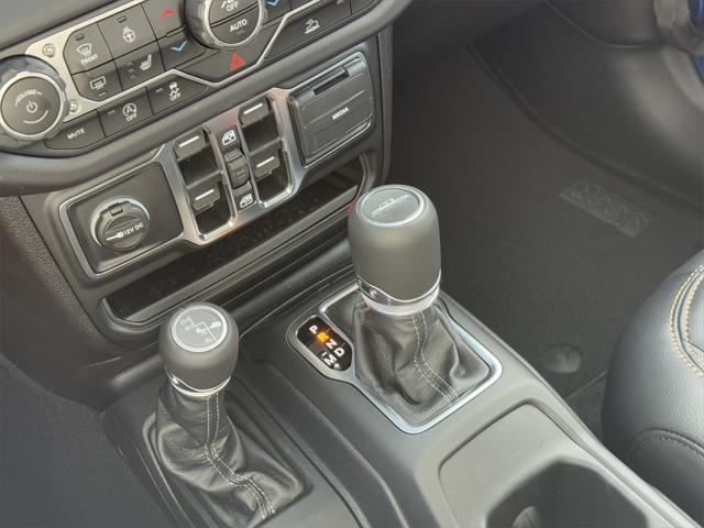 new 2025 Jeep Gladiator car, priced at $40,943