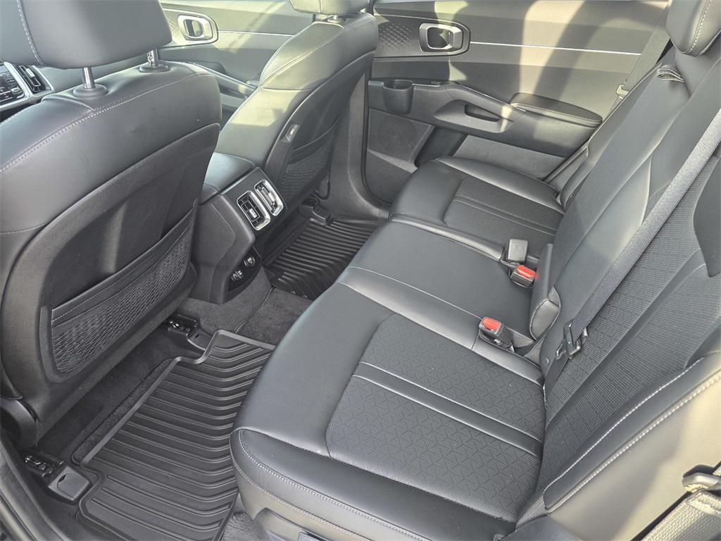 used 2023 Kia Sorento car, priced at $26,877