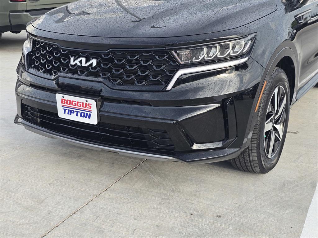 used 2023 Kia Sorento car, priced at $26,877