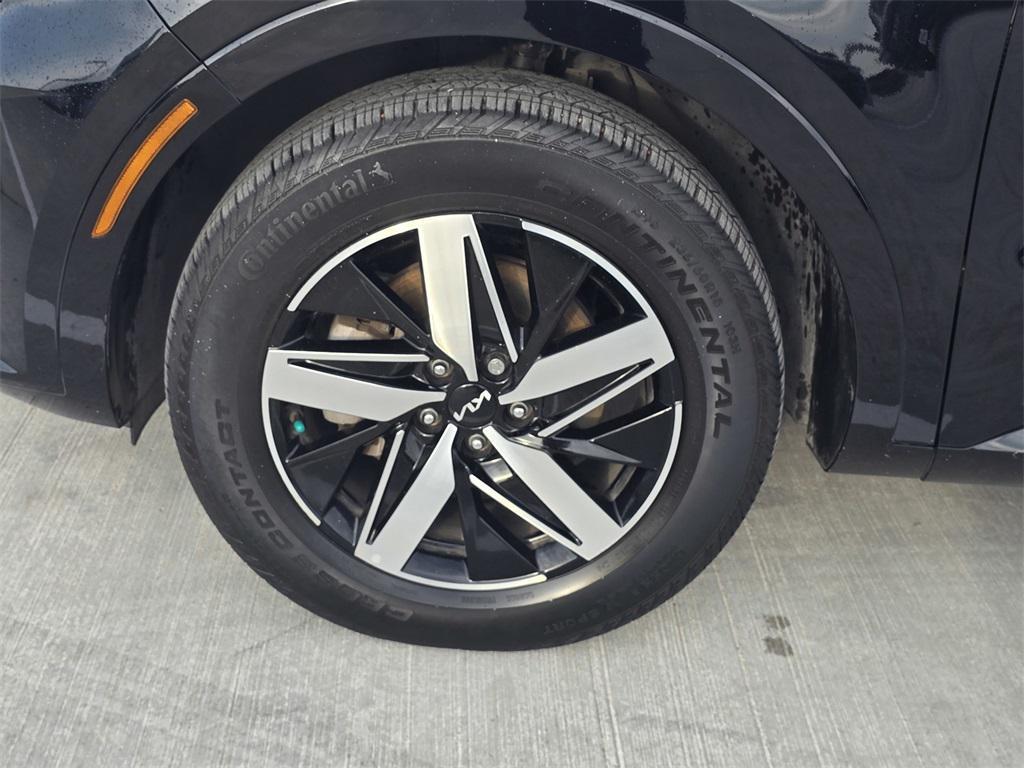 used 2023 Kia Sorento car, priced at $26,877