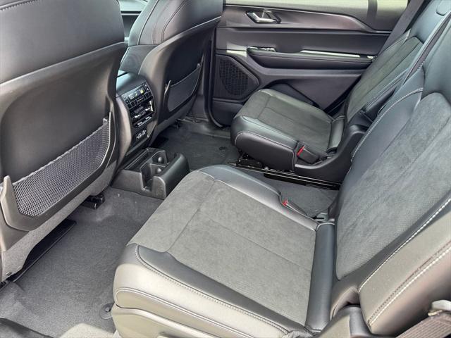 new 2025 Jeep Grand Cherokee L car, priced at $40,590