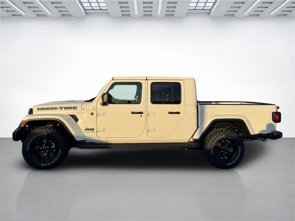 new 2025 Jeep Gladiator car, priced at $41,135