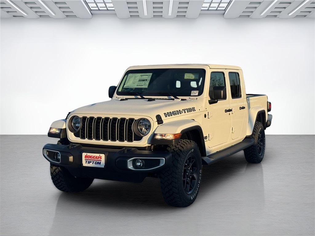 new 2025 Jeep Gladiator car, priced at $41,135