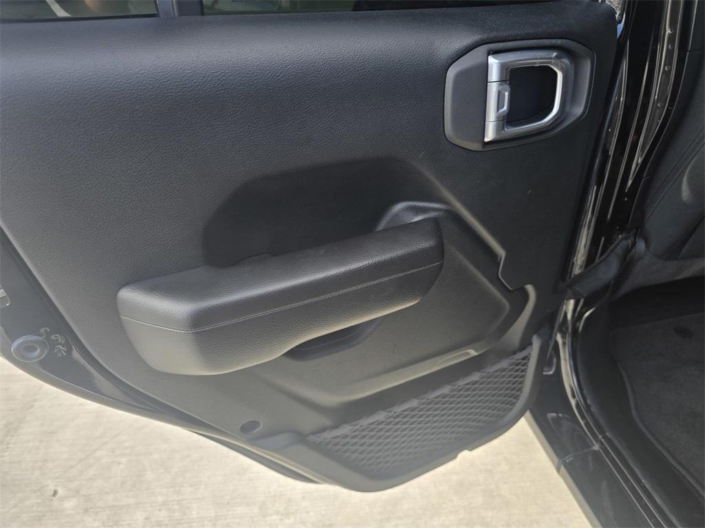 used 2021 Jeep Wrangler Unlimited car, priced at $31,341