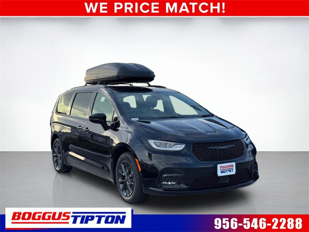 new 2025 Chrysler Pacifica car, priced at $35,870