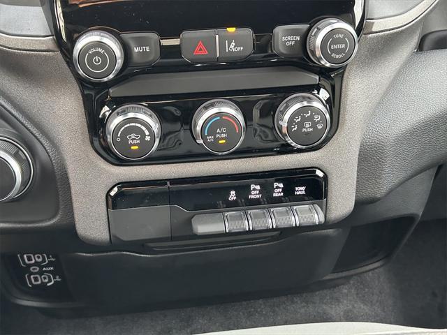 new 2025 Ram 1500 car, priced at $41,370