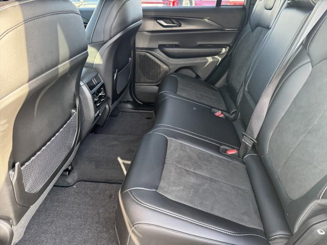 new 2025 Jeep Grand Cherokee car, priced at $38,666