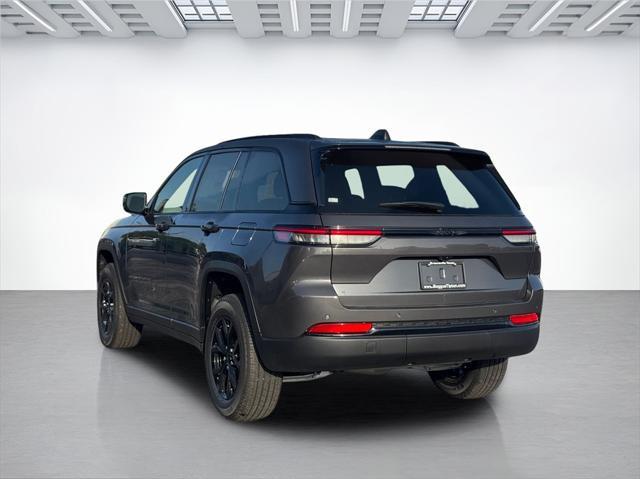 new 2025 Jeep Grand Cherokee car, priced at $38,666
