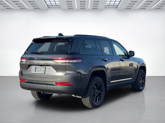 new 2025 Jeep Grand Cherokee car, priced at $38,666