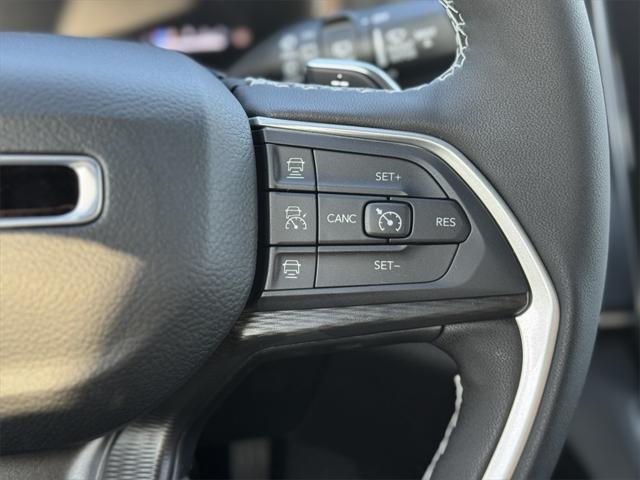 new 2025 Jeep Grand Cherokee car, priced at $38,666