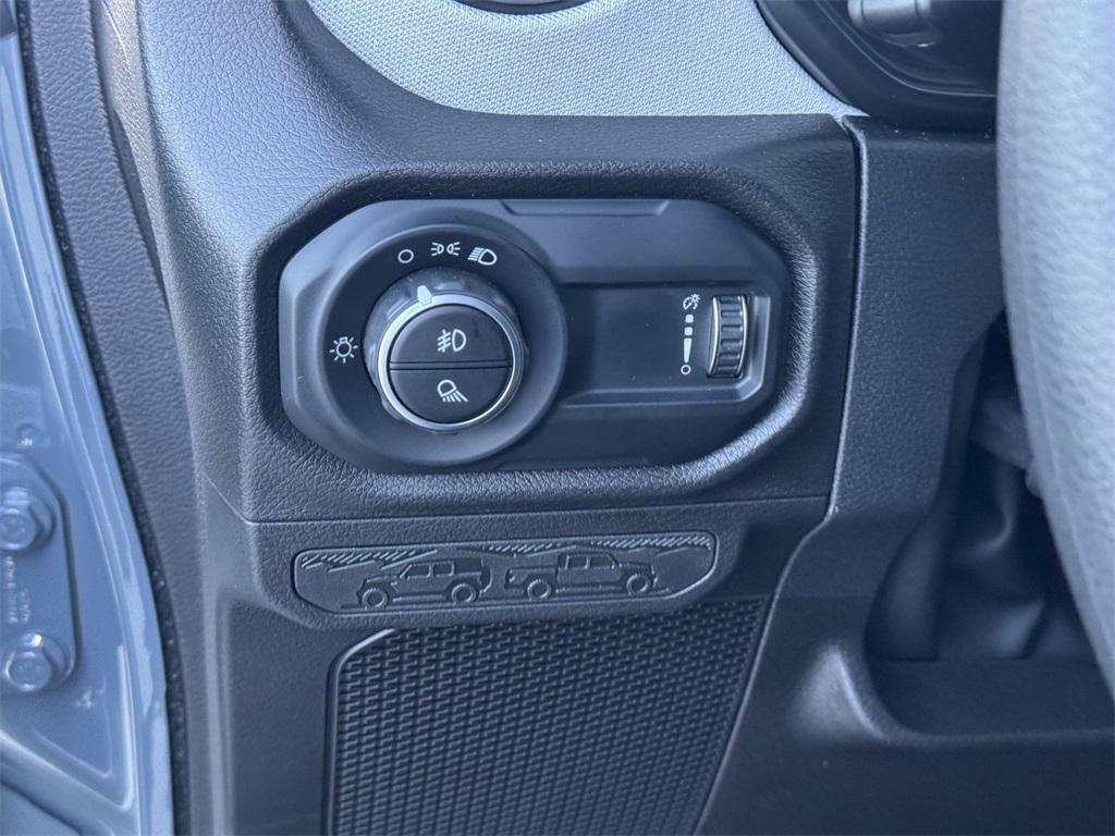 new 2025 Jeep Gladiator car, priced at $36,430