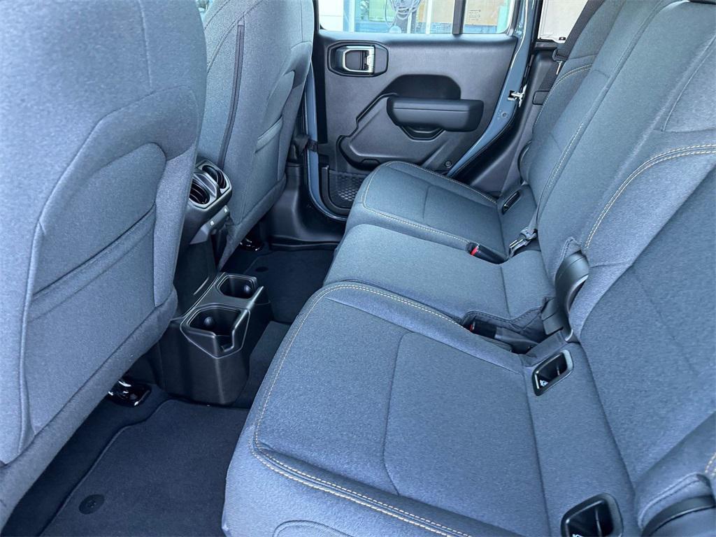 new 2025 Jeep Gladiator car, priced at $36,430
