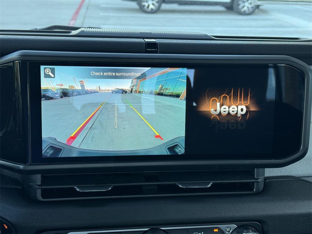 new 2025 Jeep Gladiator car, priced at $36,430