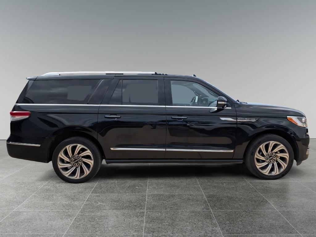 used 2022 Lincoln Navigator car, priced at $48,888