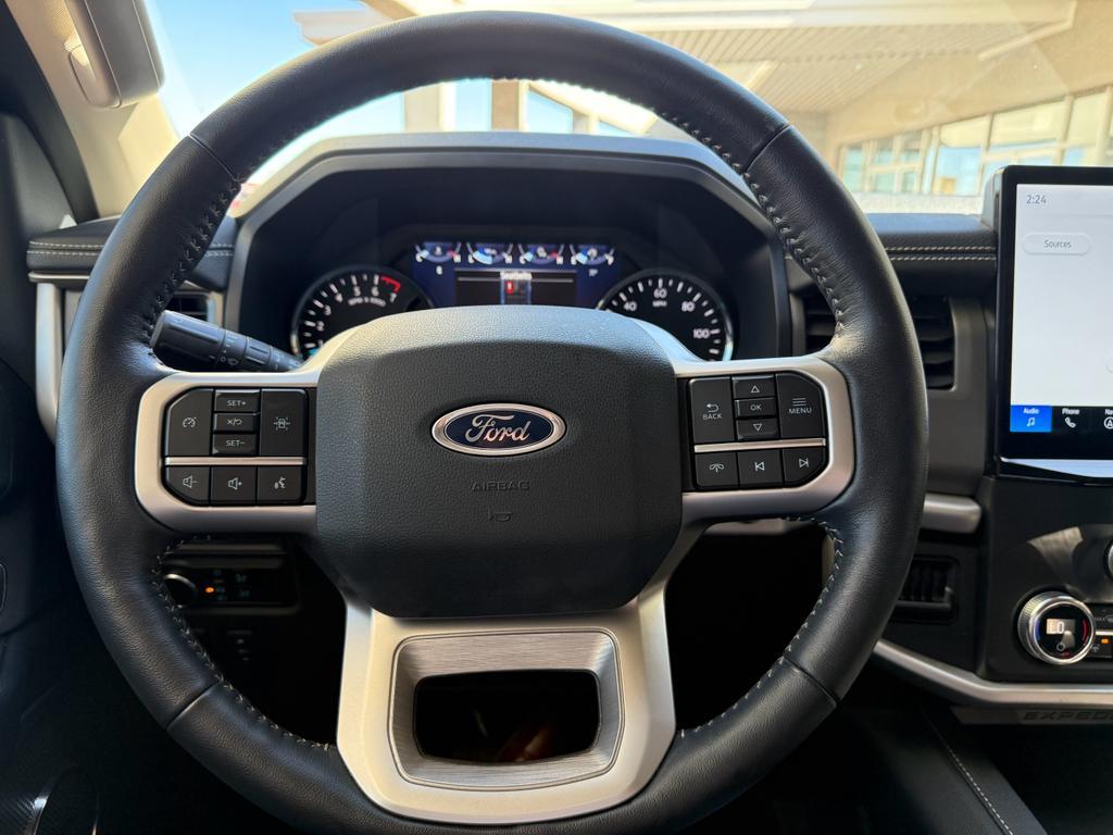 used 2023 Ford Expedition car, priced at $43,855