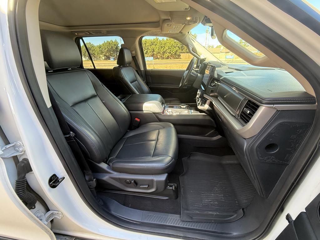 used 2023 Ford Expedition car, priced at $43,855