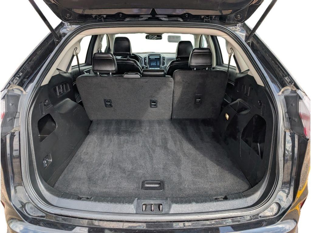 used 2024 Ford Edge car, priced at $24,955