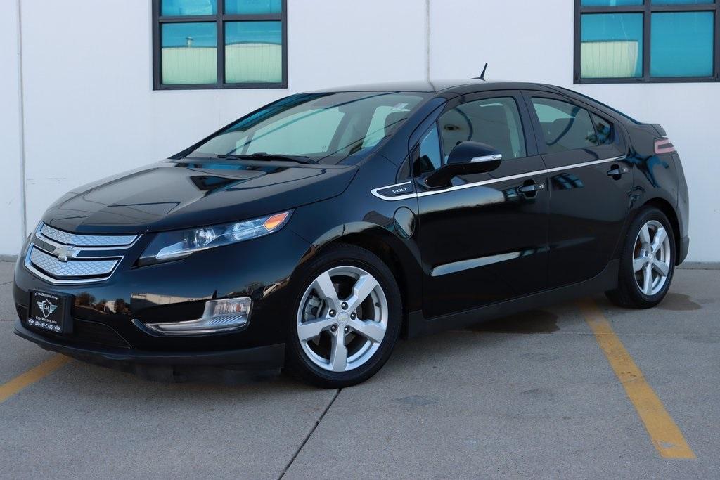 used 2013 Chevrolet Volt car, priced at $10,990