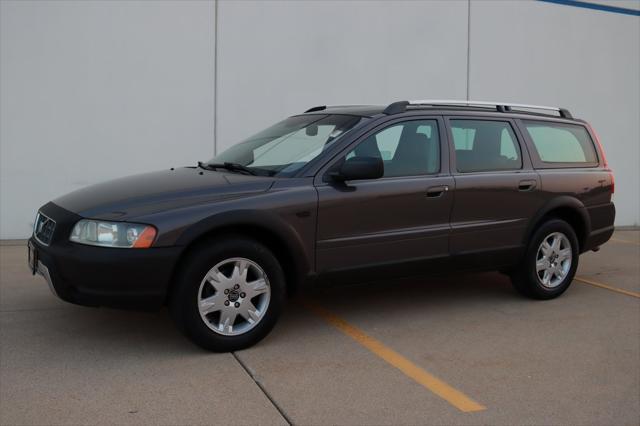 used 2005 Volvo XC70 car, priced at $2,990