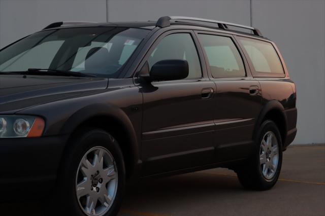 used 2005 Volvo XC70 car, priced at $2,990