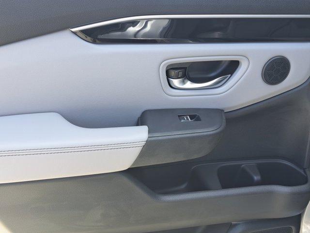 new 2025 Honda Pilot car, priced at $50,895