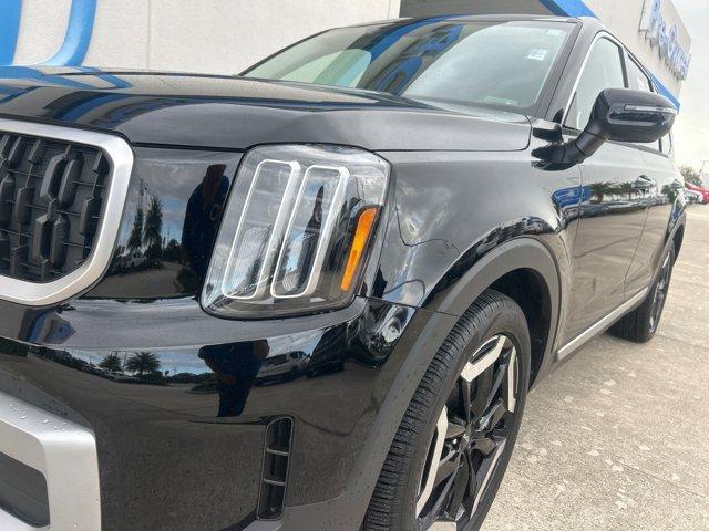 used 2024 Kia Telluride car, priced at $38,400