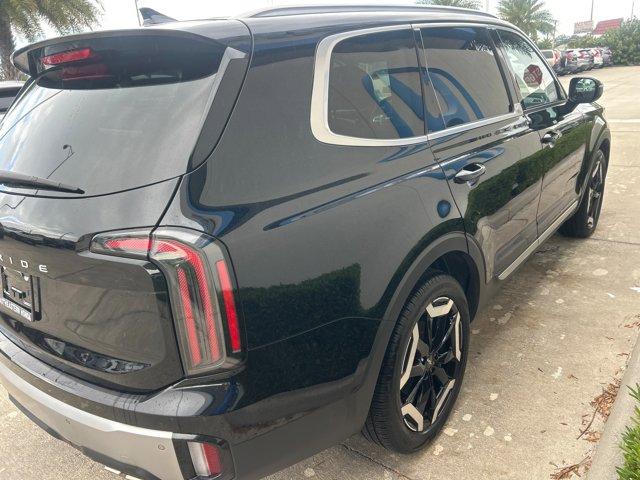 used 2024 Kia Telluride car, priced at $38,400