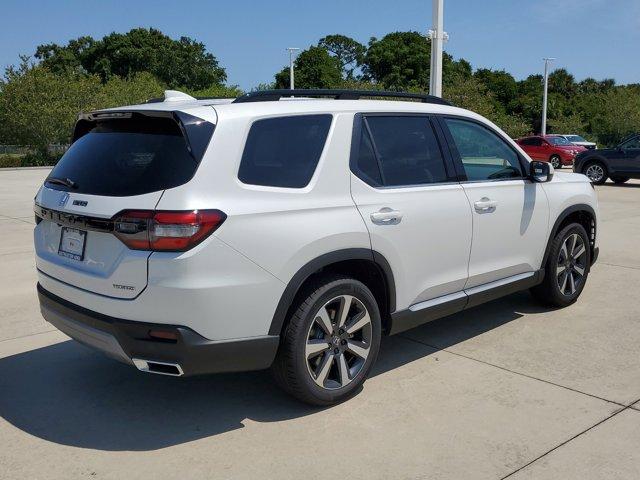 new 2025 Honda Pilot car, priced at $49,050