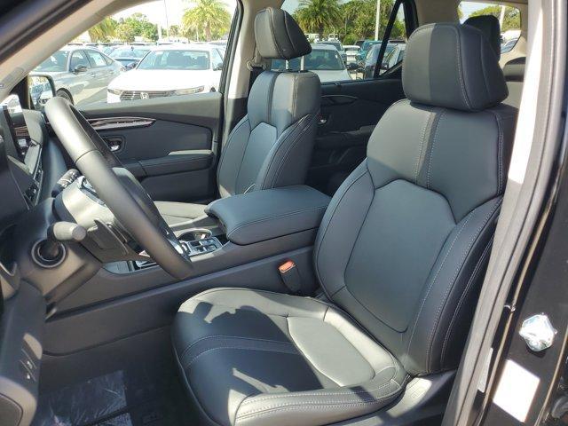 new 2025 Honda Pilot car, priced at $51,050