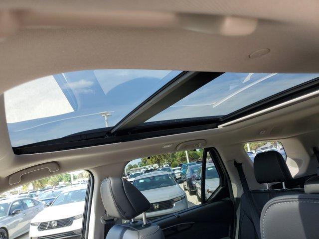 new 2025 Honda Pilot car, priced at $51,050